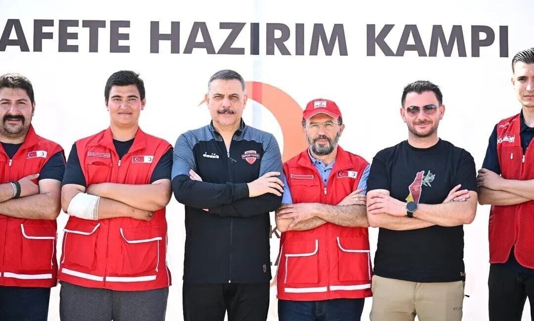 Türk Kızılay Genel Merkezi Genç Kızılay birimi öncülüğünde, Erzurum’un Konaklı