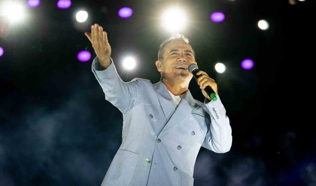 Erzurum Kültür Yolu Festivali’nin ikinci gününde sahne Ferhat Göçer’in oldu.