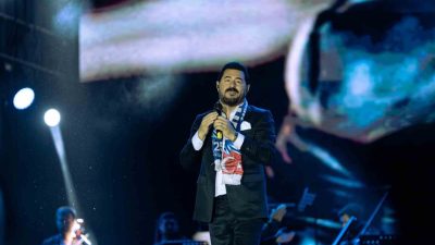Erzurum Kültür Yolu Festivali’nin son gününde sahne alan ünlü şarkıcı
