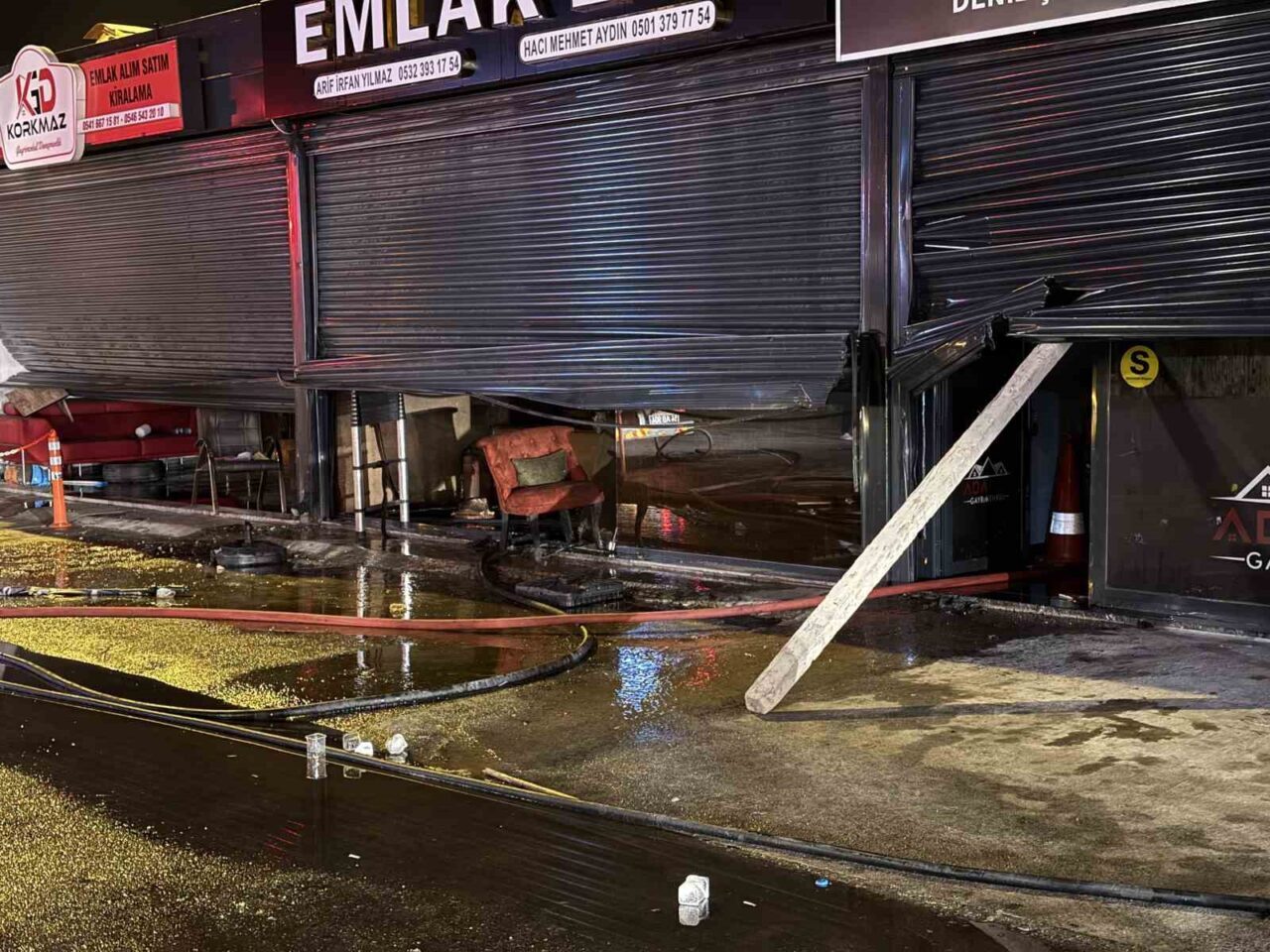 Sakarya’nın Adapazarı ilçesinde bilinçsizce yakıldığı önen sürülen ateş, sıralı halde