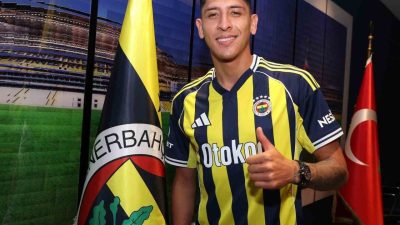 Fenerbahçe’nin kiralık olarak kadrosuna kattığı Edson Alvarez, sarı-lacivertli kulübün tarihindeki
