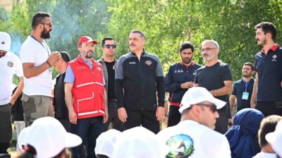 Erzurum Valisi Mustafa Çiftçi’nin katılımlarıyla, Türk Kızılay Genel Merkezi Genç