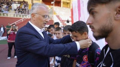 Gümüşhane’de “Aile Yılı” kapsamında düzenlenen “2025 Aile Yılı Tek Yürek