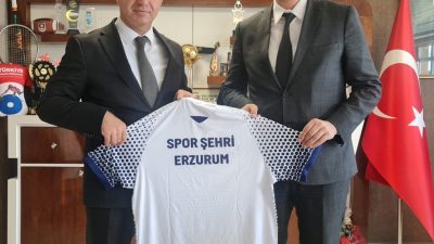 Erzurum Gençlik ve Spor İl Müdürü Levent Çakmur, kuruma nezaket