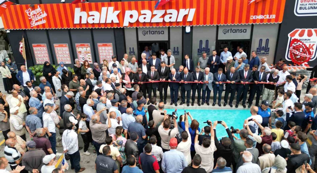Kaliteli, ucuz ve güvenli adresin merkezi Halk Pazarı, beşinci şubesini