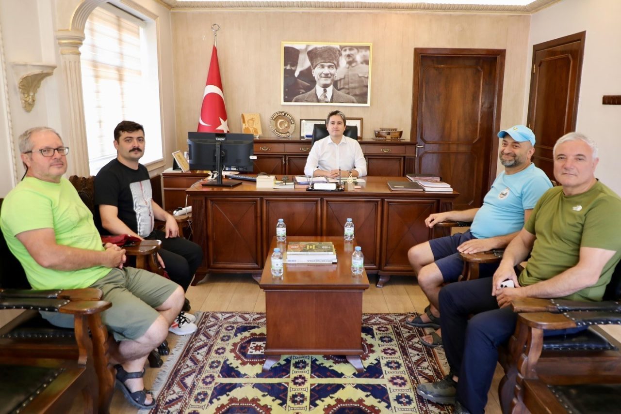 Gölleri, akarsuları, kaplıca suları, dağları, yaylaları ve vadileriyle oldukça zengin