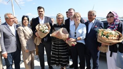 AK Parti Genel Sekreteri ve İzmir Milletvekili Eyyüp Kadir İnan,