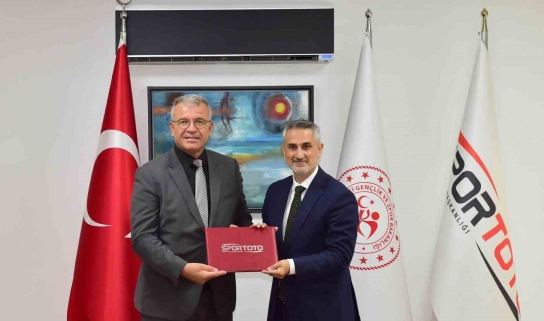 Karabiga Belediye Başkanı Ahmet Elbi, beldeye kazandırılacak olan 250 kişilik