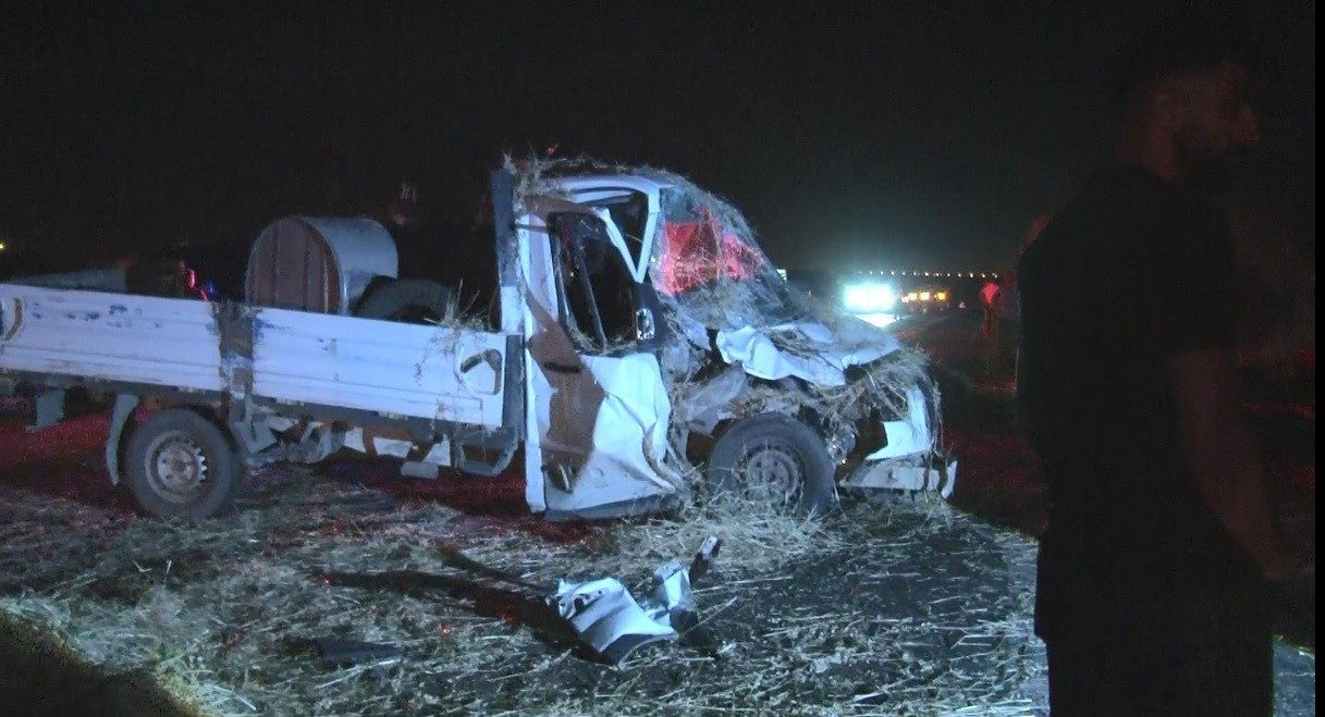 Kars’ta 3 aracın karıştığı zincirleme kazada 1 kişi hayatını kaybetti,