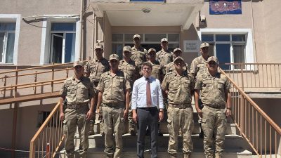Erzincan’ın Kemaliye ilçe Kaymakamı Emirhan Arıkan, Başpınar Jandarma Karakolunu ziyaret