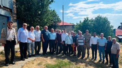 Erzincan’ın Kemaliye ilçe Kaymakamı Emirhan Arıkan, Boylu ve Karapınar köylerini