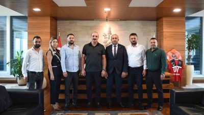 Konyaaltı Belediye Başkanı Cem Kotan, Belediye-İş Sendikası Antalya Şube Başkanı