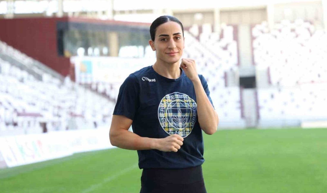 Milli boksör Gizem Özer, İngiltere’de yapılacak olan Dünya Boks Şampiyonası