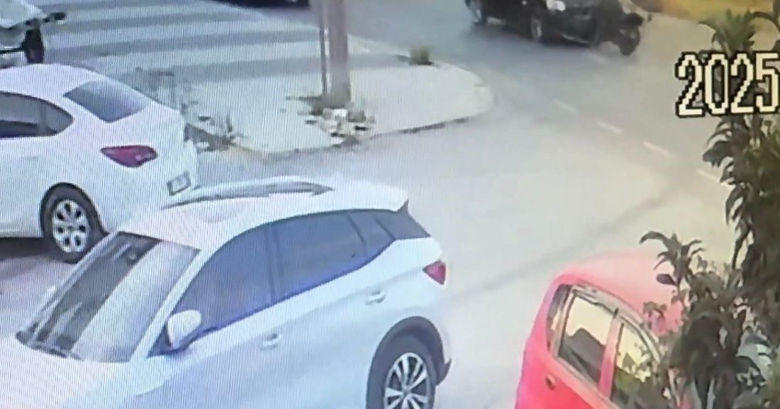 Sakarya’nın Adapazarı ilçesinde alkollü olduğu öne sürülen sürücünün kullandığı cip,