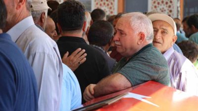 Sivas’ta muhtarlık birasında, görevi başında vefat eden Aydoğan Mahalle Muhtarı