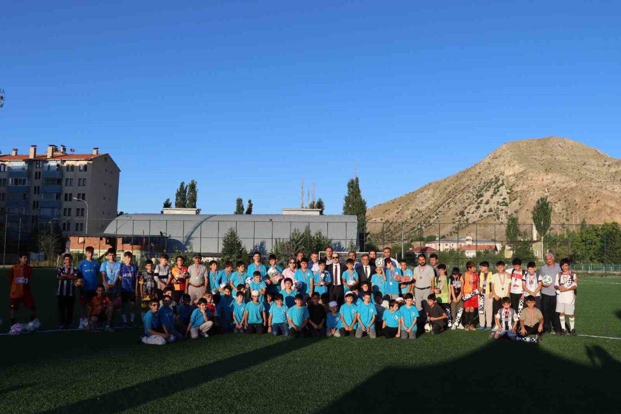 Erzurum’un Oltu ilçesinde, İlçe Müftülüğü tarafından düzenlenen 7. Geleneksel Yaz