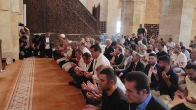 Bir dizi programa katılmak üzere Sivas’a giden CHP Genel Başkanı