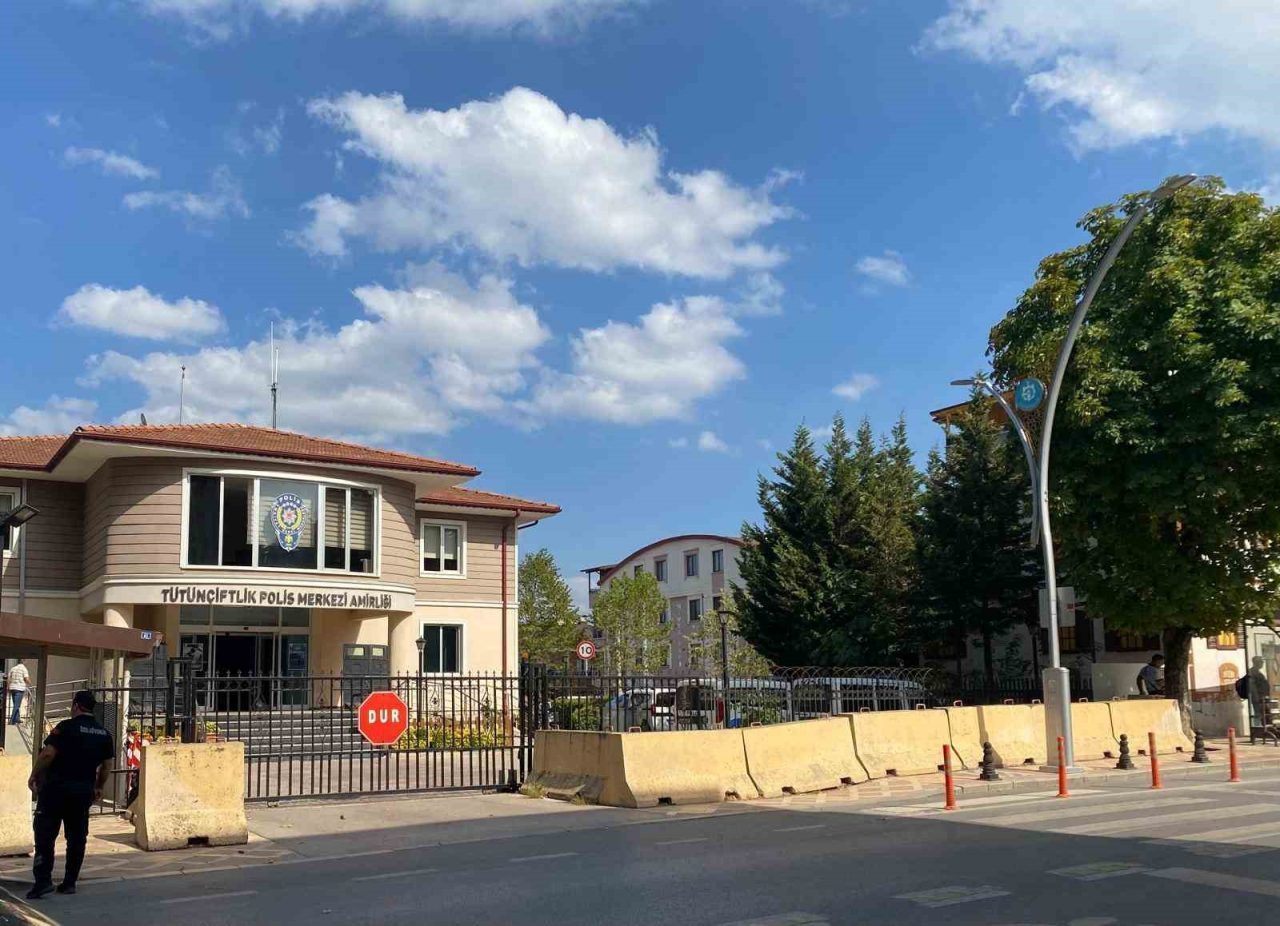 Kocaeli’nin Körfez ilçesinde araç park yeri nedeniyle çıktığı iddia edilen