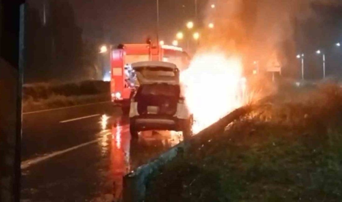 Rize’de ailesiyle beraber hareket halinde olan aile hekiminin aracı seyir