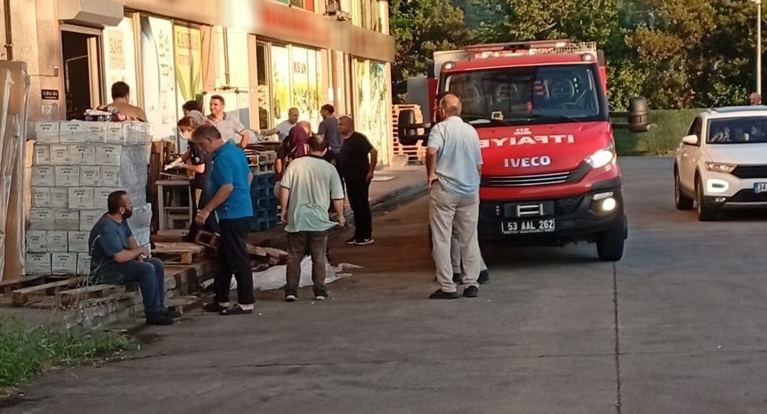 Rize’de yük asansörüne sıkışan şahıs hayatını kaybetti. Olay, saat 18.30