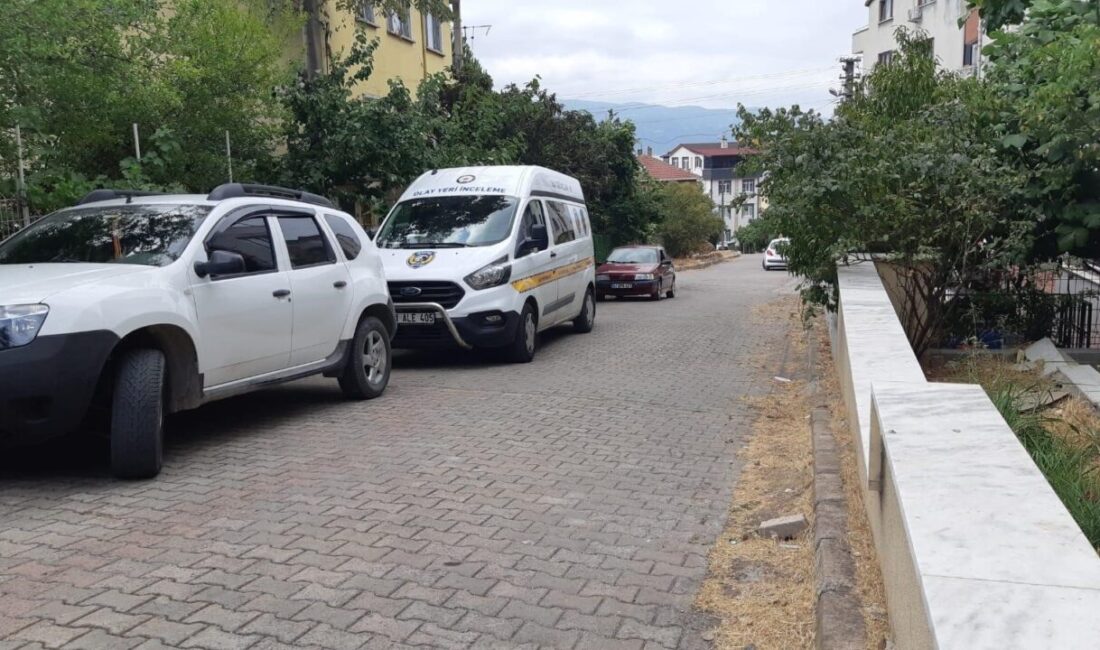 Kocaeli’nin Körfez ilçesinde bir sağlık çalışanı, evinde ölü bulundu. Olay,