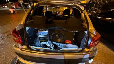 Sakarya’da polis ekipleri, dün akşam yüksek ses ve abart egzoz