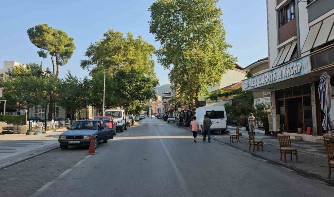 Balıkesir’in Sındırgı ilçesinde 4.2 büyüklüğünde artçı deprem meydana geldi. Balıkesir’de,