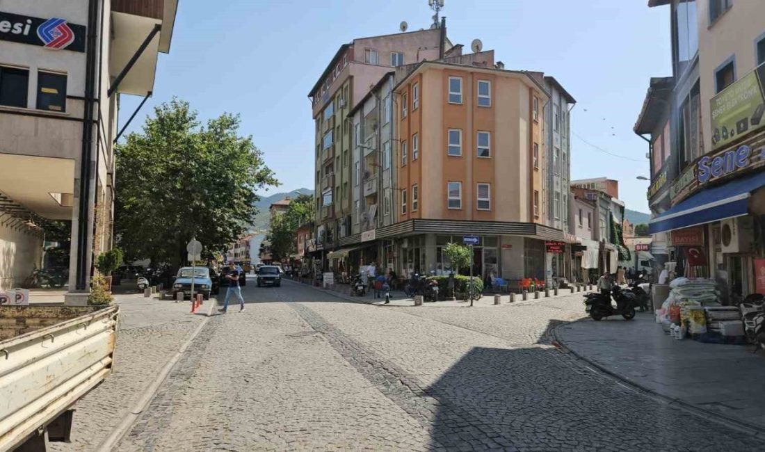 Balıkesir’in Sındırgı ilçesinde 4.3 büyüklüğünde deprem meydana geldi. Balıkesir’de 6.1