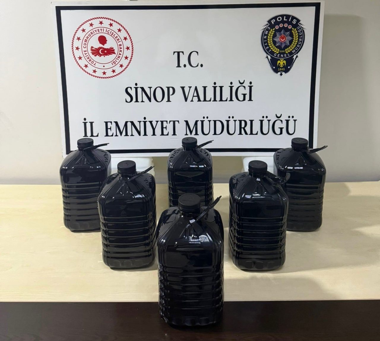 Sinop’ta 30 Litre etil alkol ele geçirildi. 1 şüpheli şahıs