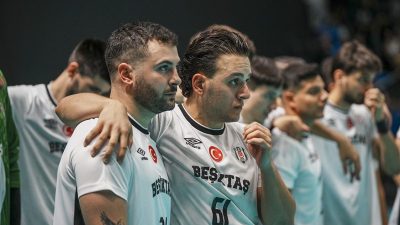Hentbol Erkekler Süper Kupa final müsabakasında Beşiktaş ile Nilüfer Belediyespor