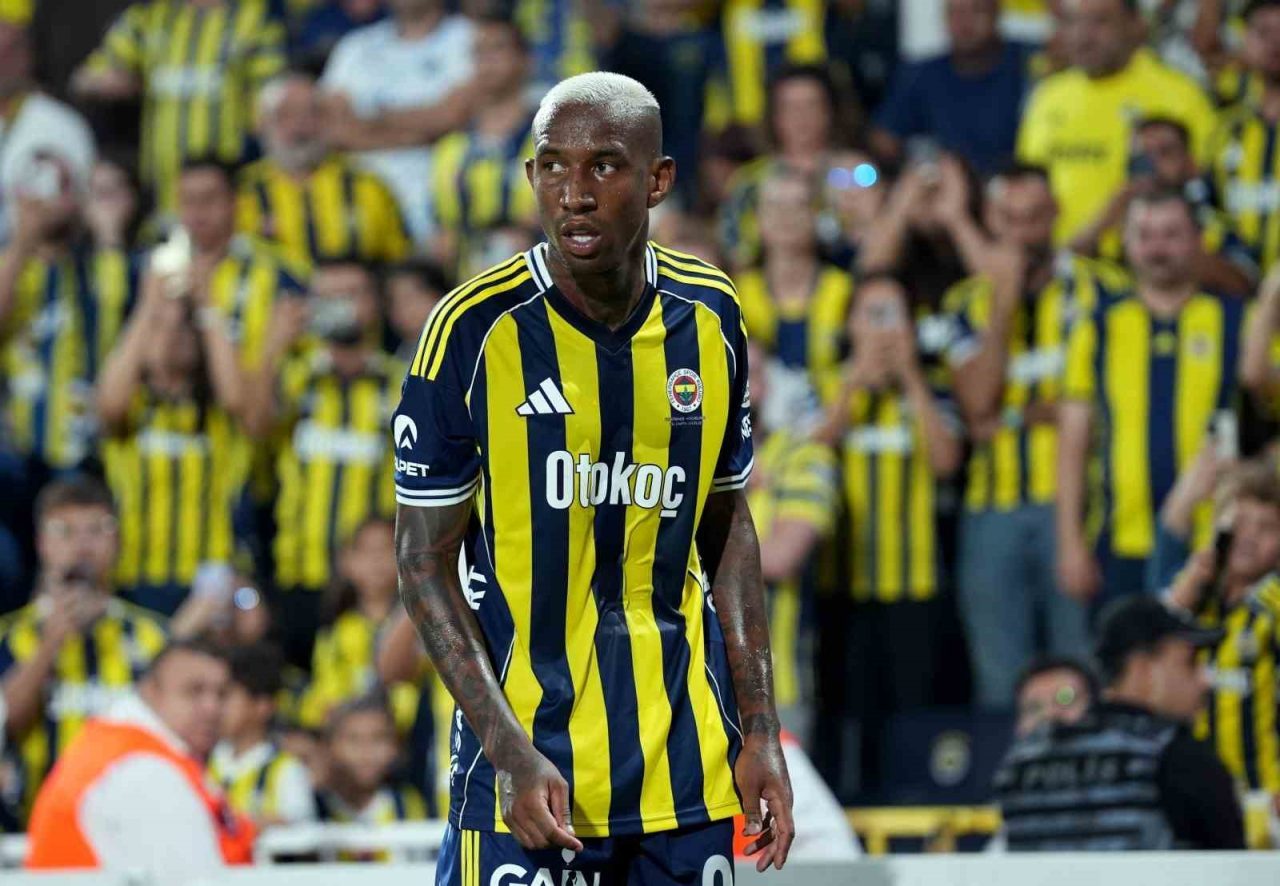 Fenerbahçe’nin Brezilyalı forveti Anderson Talisca, bu sezon ilk kez 11’de