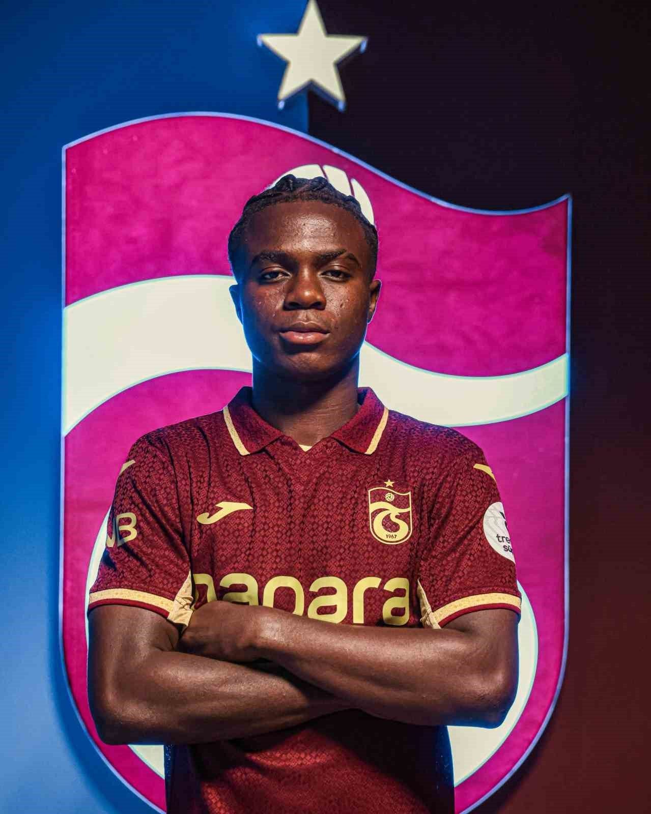 Trabzonspor, Fransa Ligue 2 ekiplerinden Bastia forması giyen 19 yaşındaki