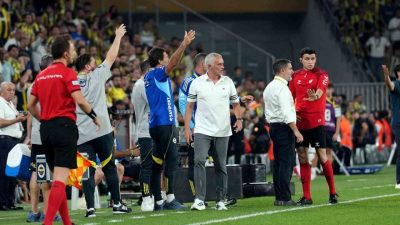 Trendyol Süper Lig’in 3. haftasında Fenerbahçe, evinde karşılaştığı Kocaelispor’u 3-1