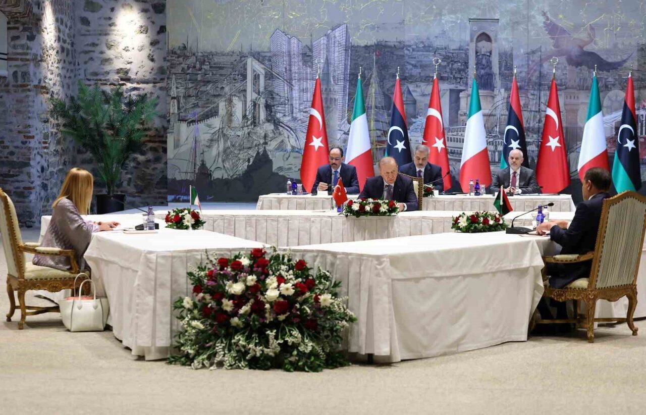 Cumhurbaşkanı Recep Tayyip Erdoğan, İtalya Başbakanı Giorgia Meloni ve Libya