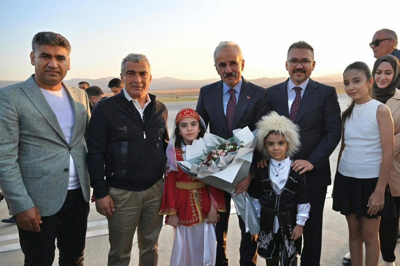 Ulaştırma ve Altyapı Bakanı Abdulkadir Uraloğlu, temel atma töreni için