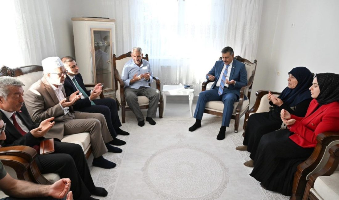 Erzurum Valisi Mustafa Çiftçi, 1996 yılında Şırnak’ta şehit olan Piyade