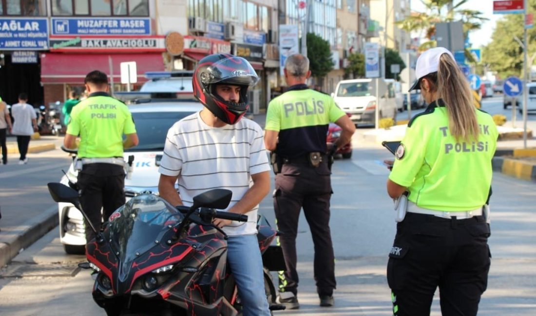 Sakarya’da yaz aylarında artan motosiklet kullanımıyla birlikte polis ekiplerinin denetimleri