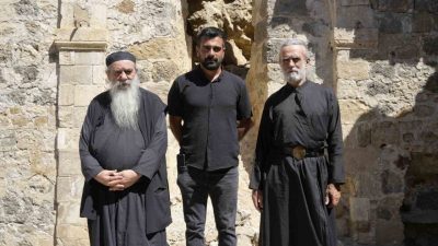 Yunanistan’dan gelen Ortodoks keşişleri ve beraberindeki grup, Gümüşhane’nin Alemdar köyündeki