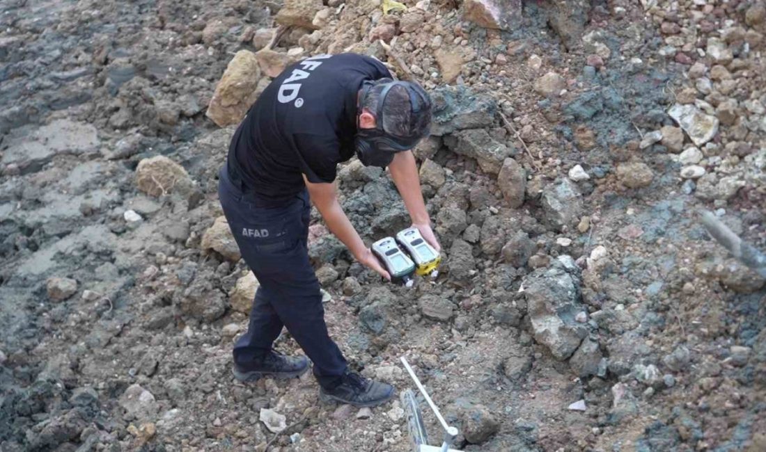 Kocaeli’nin İzmit ilçesinde bir arsada zemin iyileştirme çalışması yapan iş