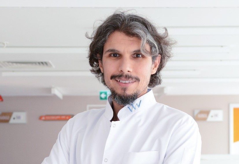 Dünyada her yıl 1 milyon kişinin intihar nedeniyle hayatını kaybettiğini