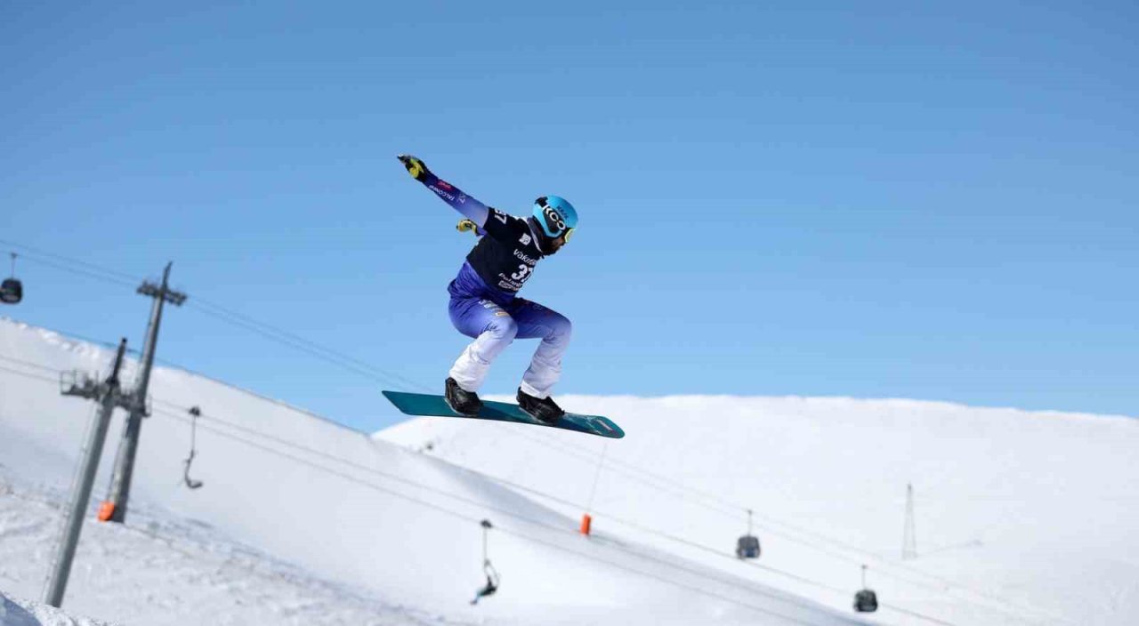 Erzurum Büyükşehir Belediye Başkanı Mehmet Sekmen, Erzurum’un 2026 Snowboard Dünya