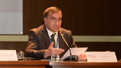 Türkiye Dil ve Edebiyat Derneği Erzurum Şube Başkanı Murat Ertaş