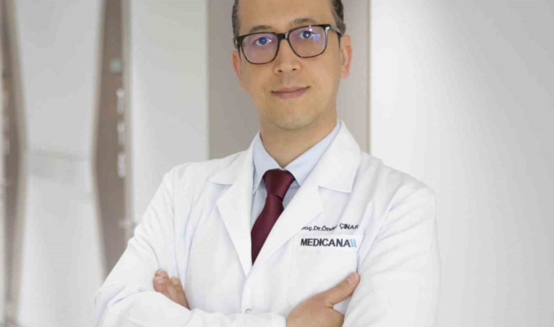 Üroloji Uzmanı Doç. Dr. Önder Çinar, “Ailede meme kanseri riskini