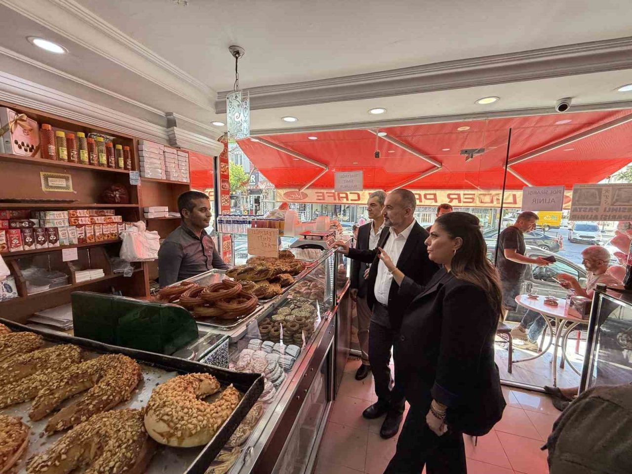 AK Parti Ankara Milletvekili Jülide Sarıeroğlu, İstanbul’un Tuzla ilçesinde gerçekleştirilen