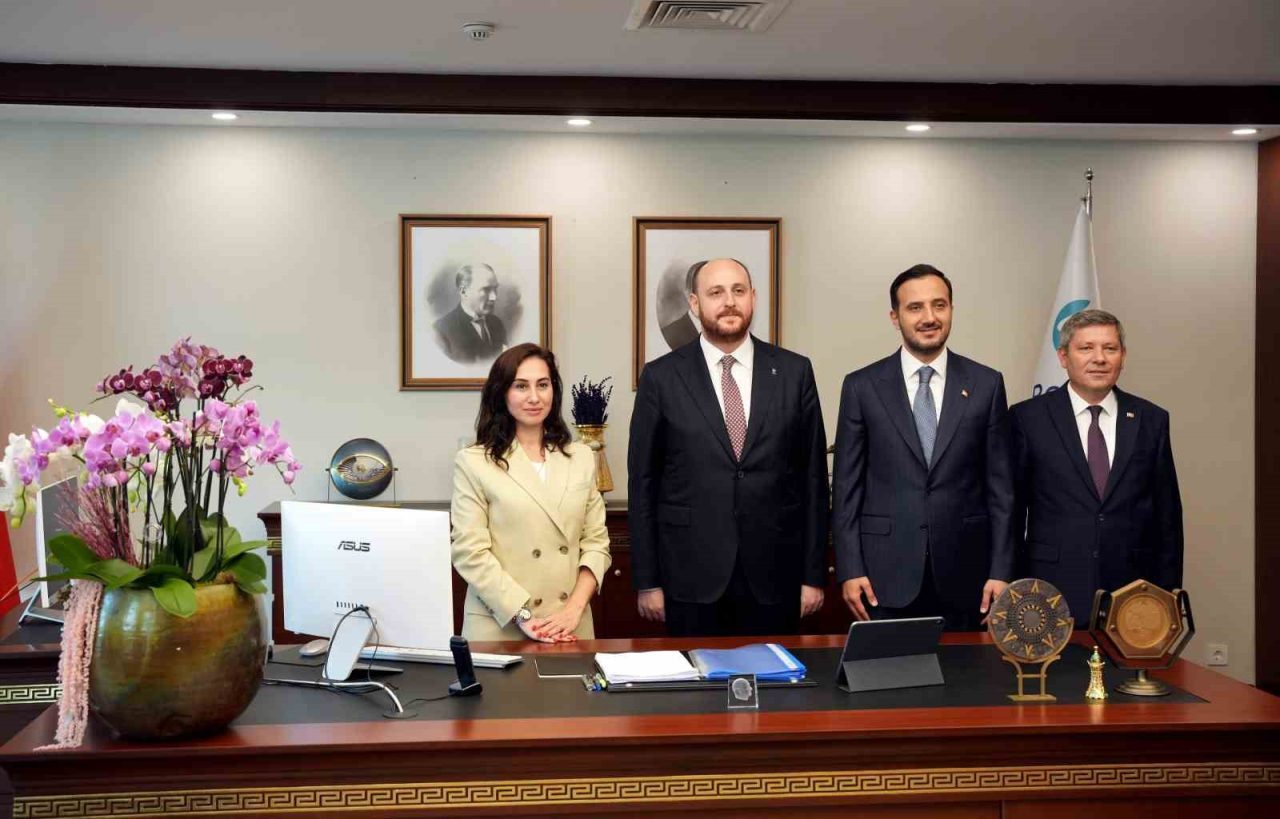 Türkiye Yüzyılı Buluşmaları çerçevesinde Beykoz’da ziyaretlerde bulunan AK Parti Genel