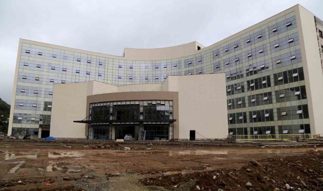 AK Parti Trabzon İl Başkanı Dr. Sezgin Mumcu, Trabzon Şehir