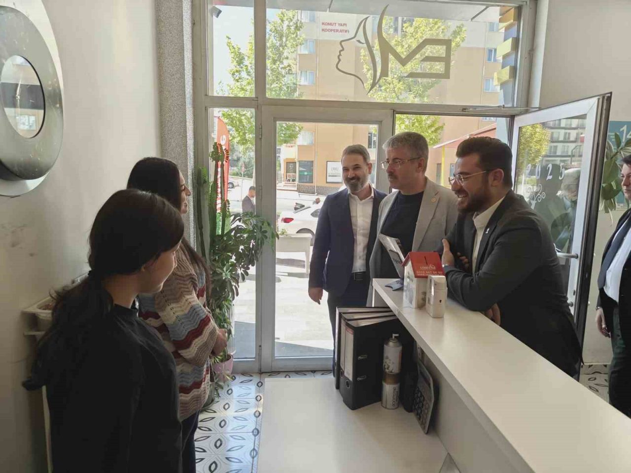 AK Parti Kayseri Milletvekili Şaban Çopuroğlu, Talas ilçesindeki esnaf buluşmasında,