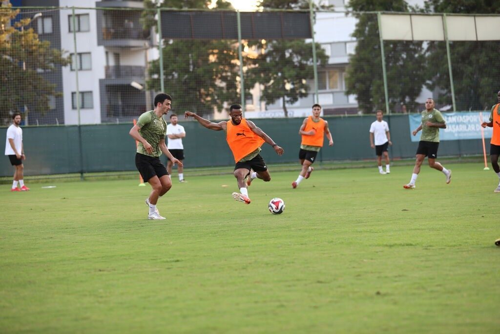 Corendon Alanyaspor, Trendyol Süper Lig’in ilk haftasında oynanması planlanan ancak