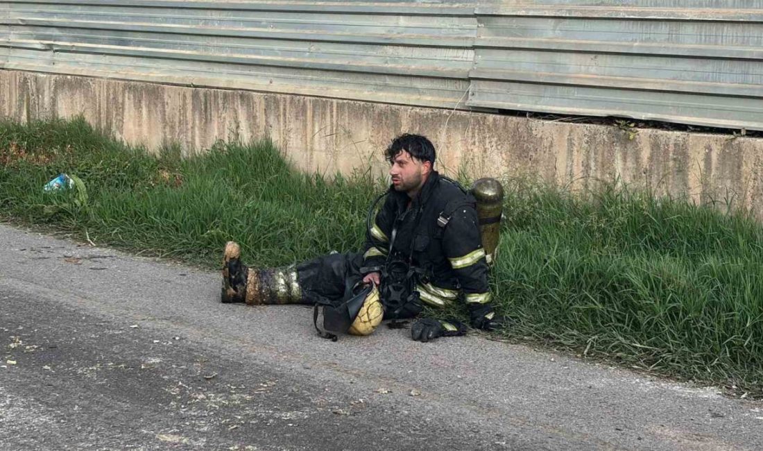 Kocaeli’nin Başiskele ilçesindeki lojistik deposunda 3 saattir süren yangın, itfaiye
