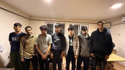 Amasya’da polis, ormanlık alanda saklanan 8 düzensiz göçmeni yakalayarak yasa